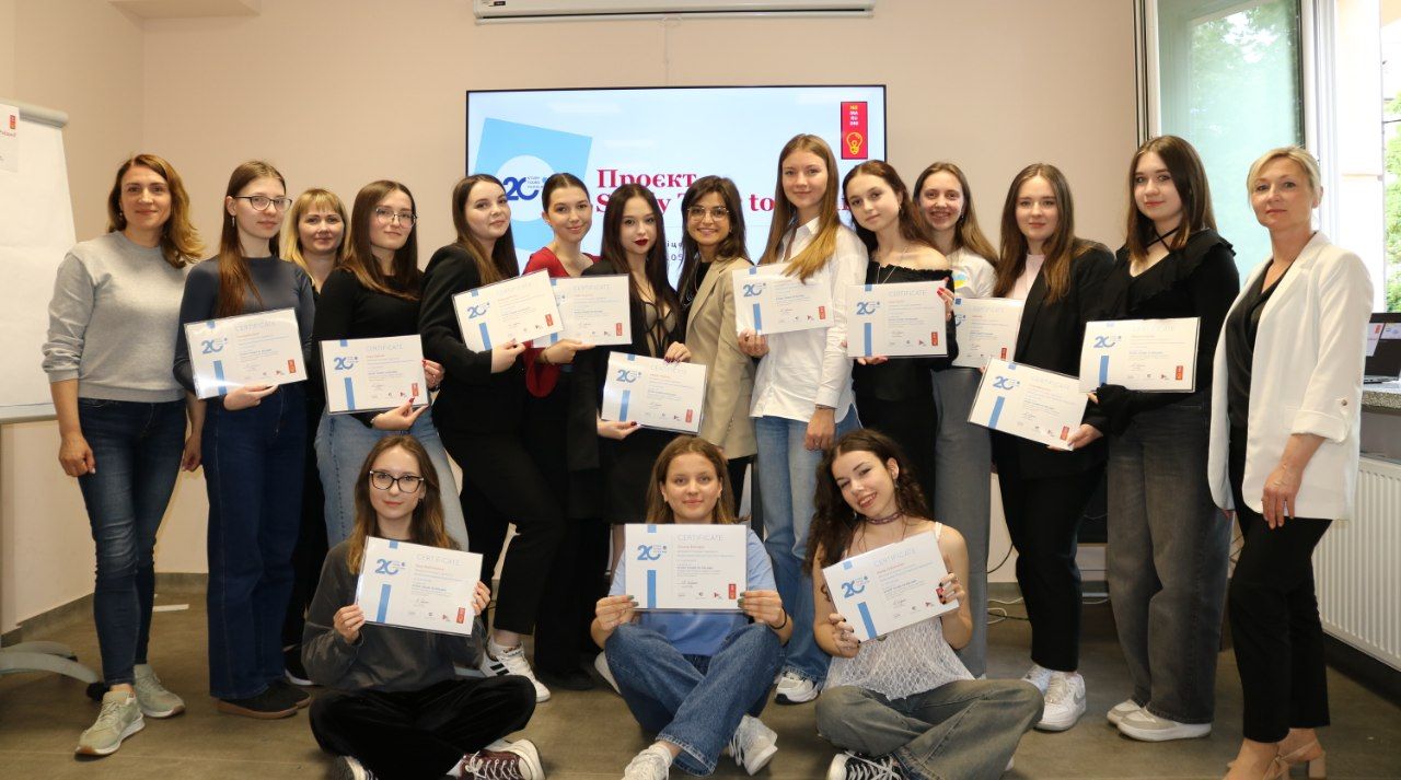 Студентки ХНЕУ ім. С. Кузнеця долучилися до престижної міжнародної програми «Study Tours to Poland»