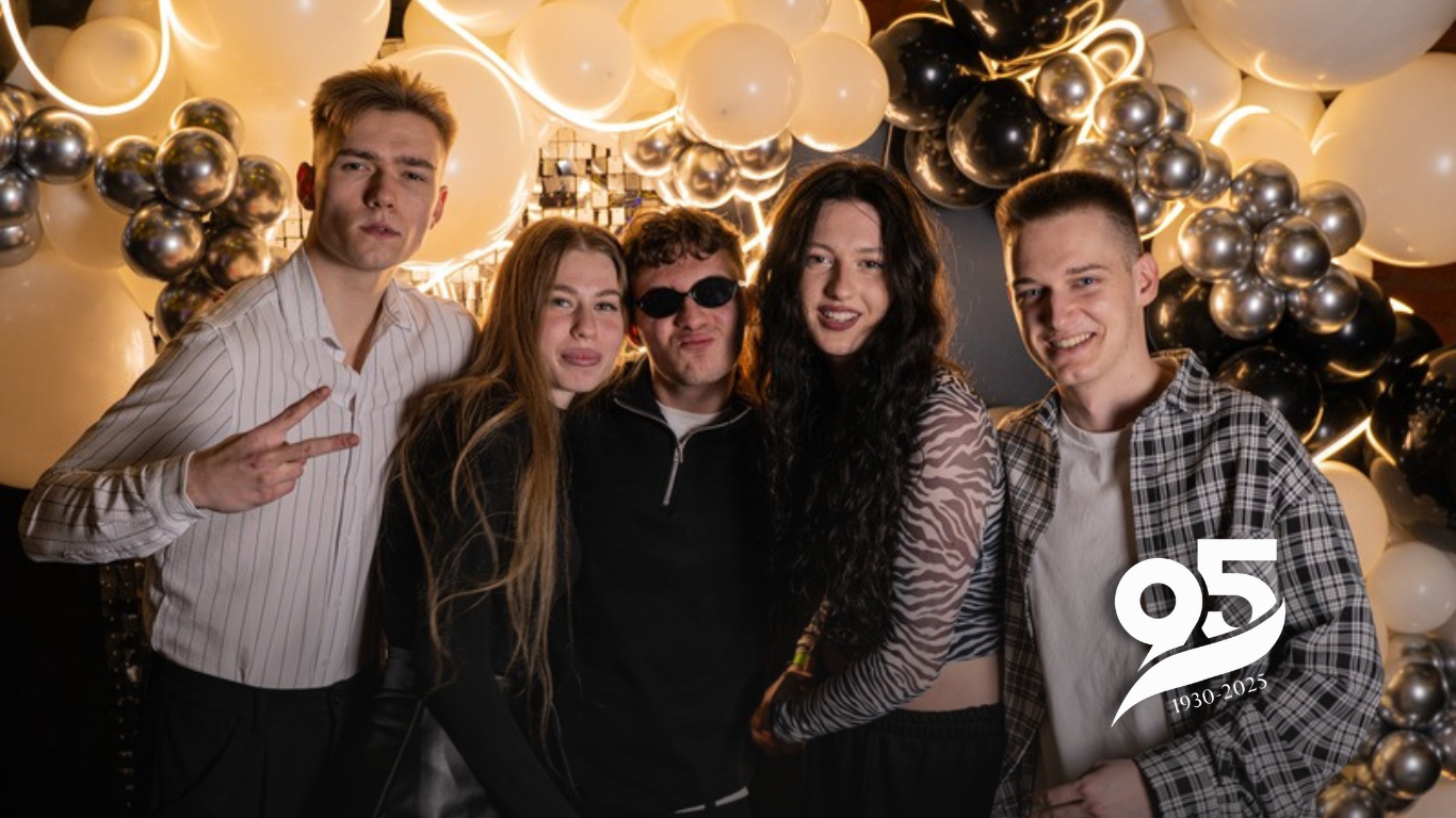 ХНЕУ ім. С. Кузнеця провів драйвову Black & White Party