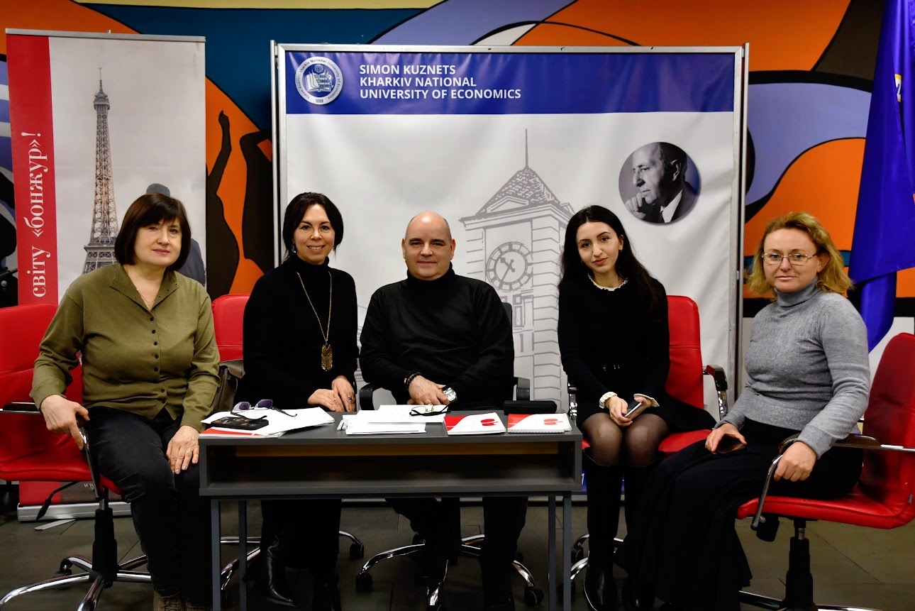 ХНЕУ ім. С. Кузнеця яскраво та креативно відзначив Міжнародний день франкофонії!