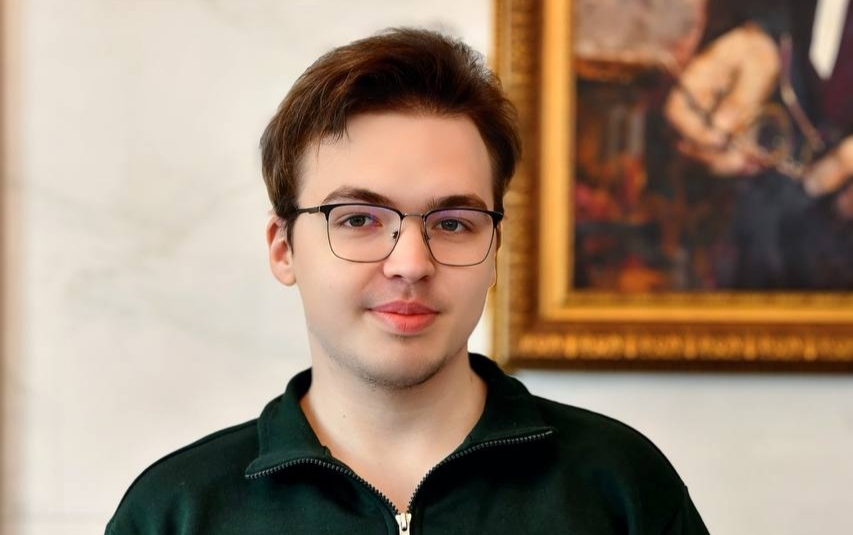 Вітаємо Родіона Оверка з отриманням стипендії престижної всеукраїнської програми «Завтра.UA» Фонду Віктора Пінчука!