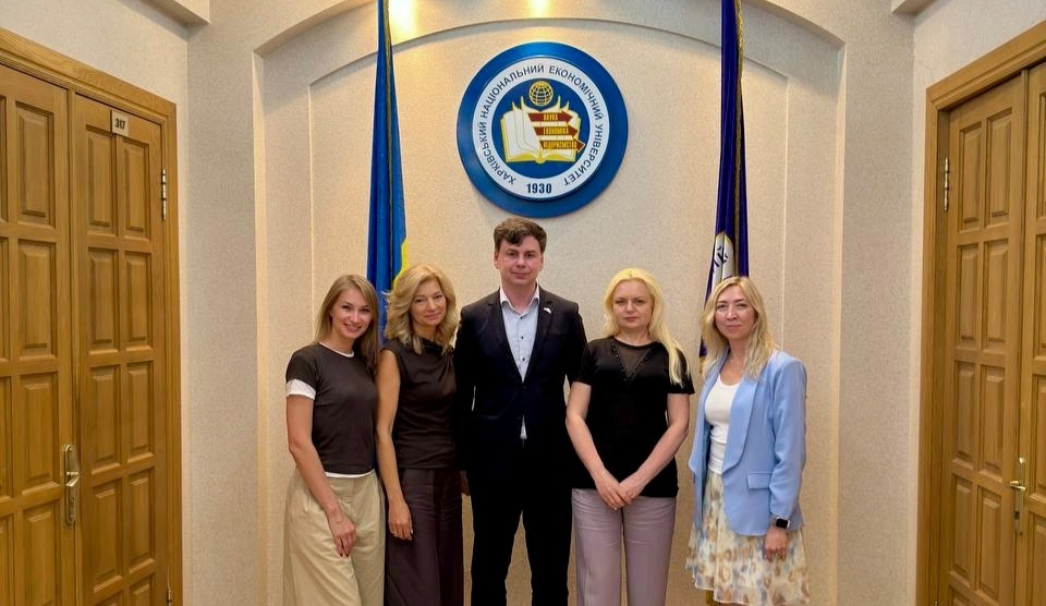 Будуємо освіту без кордонів разом з ХНЕУ ім. С. Кузнеця!
